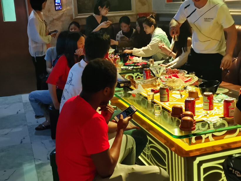 建圳達(dá)電線電纜有限公司，員工聚餐活動(dòng)